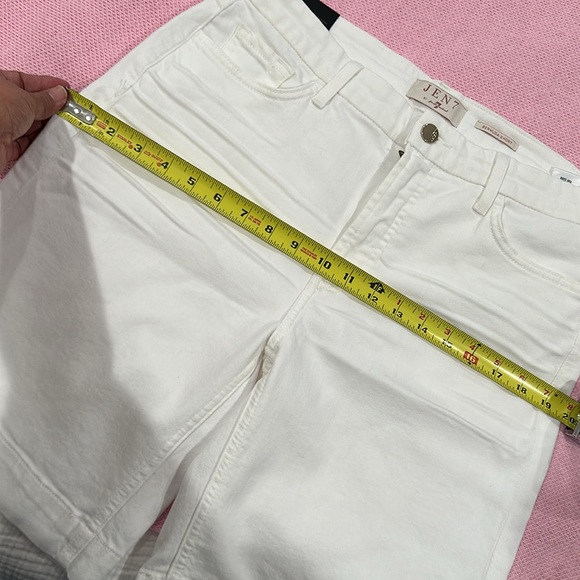 Jen 7 by 7 for all mankind short - Picture 9 of 10